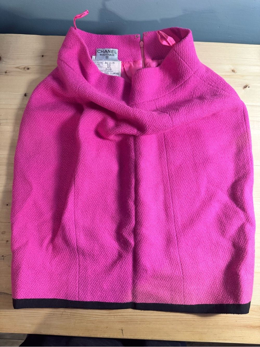 CHANEL Pink KNITTER Women's HOT PINK SKIRT